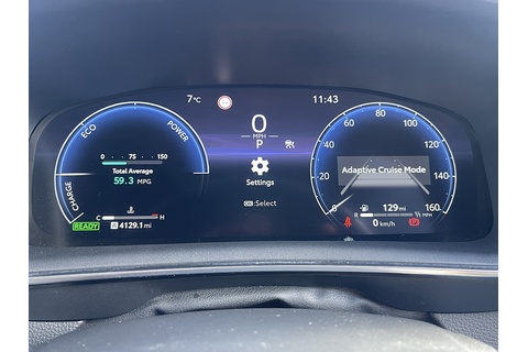 1.8 VVT-h Icon Touring Sports 5dr Petrol Hybrid CVT Euro 6 (s/s) (140 ps)