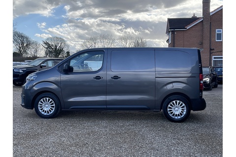 1.5D Icon Medium Panel Van 6dr Diesel Manual MWB Euro 6 (s/s) (120 bhp)