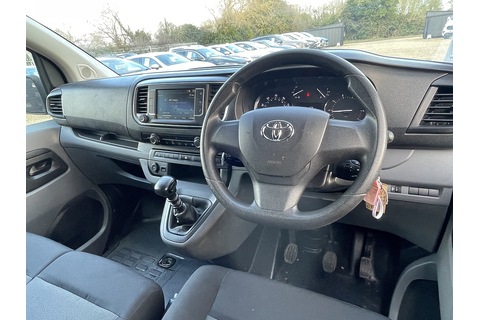 1.5D Icon Medium Panel Van 6dr Diesel Manual MWB Euro 6 (s/s) (120 bhp)