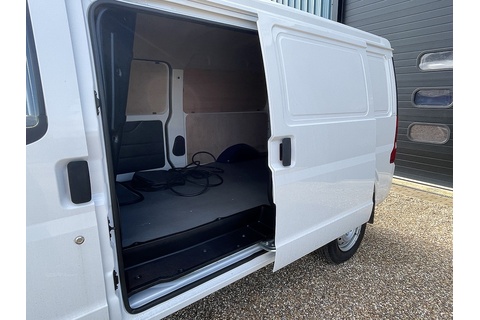 EC35  Panel Van 0.0  Electric
