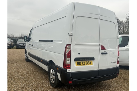 2.3 dCi 35 Business+ Panel Van 4dr Diesel Manual FWD LWB Medium Roof Euro 6 (135 ps)