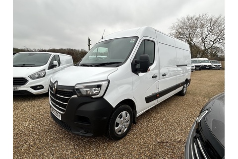 2.3 dCi 35 Business+ Panel Van 4dr Diesel Manual FWD LWB Medium Roof Euro 6 (135 ps)