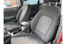 Hyundai KONA T-GDi MHEV SE Connect 2023