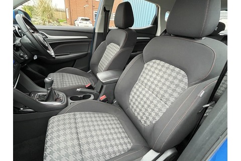 1.5 VTi-TECH Excite SUV 5dr Petrol Manual Euro 6 (s/s) (106 ps)