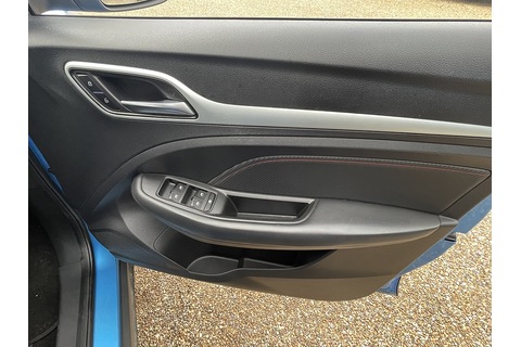 1.5 VTi-TECH Excite SUV 5dr Petrol Manual Euro 6 (s/s) (106 ps)