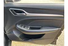 MG MG ZS T-GDI Exclusive 2023