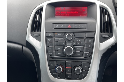 T SRi Coupe 1.4 Manual Petrol