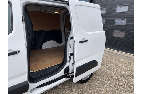 1.6 Turbo D 2300 Sportive Panel Van 4dr Diesel Manual L1 H1 Euro 6 (s/s) (100 ps)
