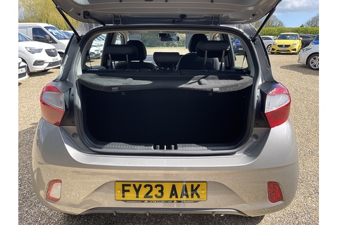 1.0 SE Hatchback 5dr Petrol Manual Euro 6 (s/s) (67 ps)