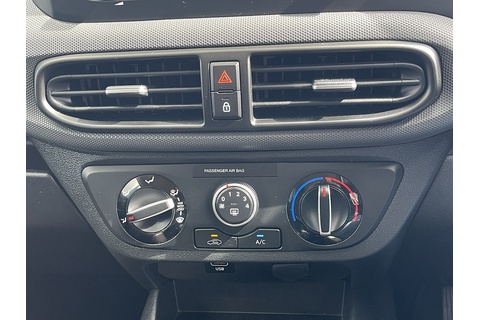 1.0 SE Hatchback 5dr Petrol Manual Euro 6 (s/s) (67 ps)