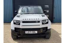 Land Rover Defender 90 D200 MHEV 2021