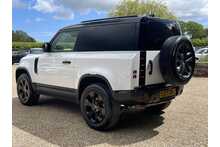 Land Rover Defender 90 D200 MHEV 2021