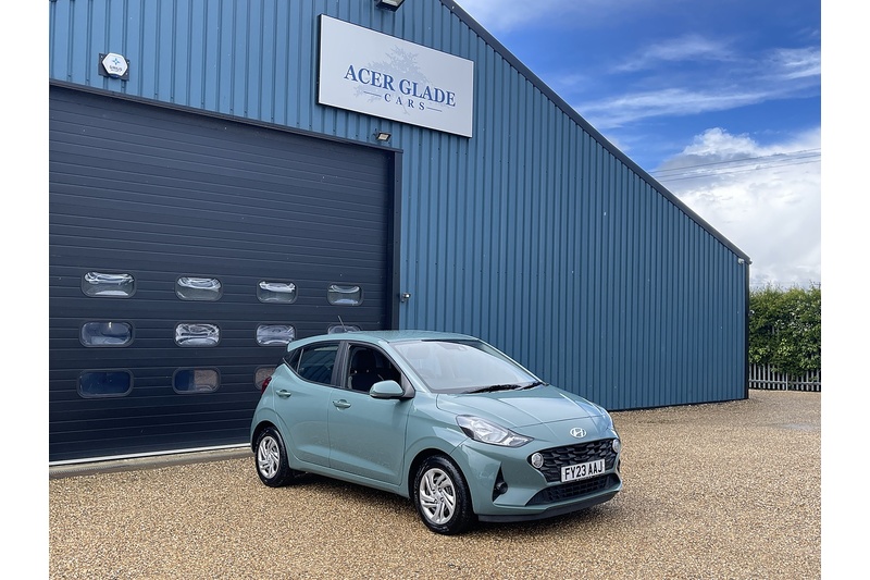 Hyundai 1.0 SE Hatchback 5dr Petrol Manual Euro 6 (s/s) (67 ps)