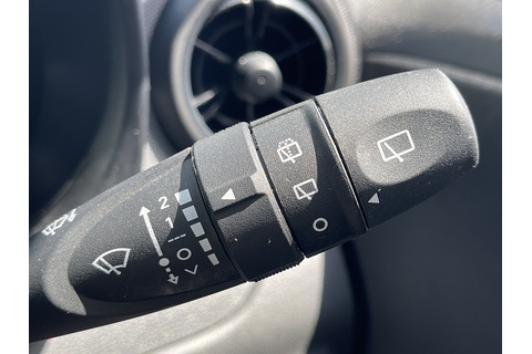 1.0 SE Hatchback 5dr Petrol Manual Euro 6 (s/s) (67 ps)
