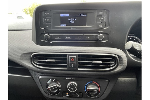 1.0 SE Hatchback 5dr Petrol Manual Euro 6 (s/s) (67 ps)
