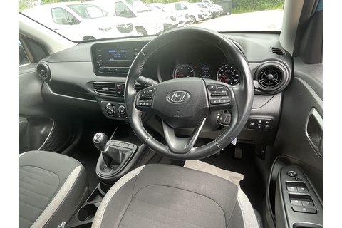 1.0 SE Hatchback 5dr Petrol Manual Euro 6 (s/s) (67 ps)