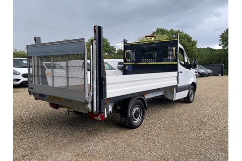 2.0 315 CDI Progressive Chassis Cab 2dr Diesel Manual RWD L2 Euro 6 (s/s) (150 ps)