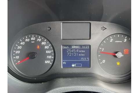 2.0 315 CDI Progressive Chassis Cab 2dr Diesel Manual RWD L2 Euro 6 (s/s) (150 ps)