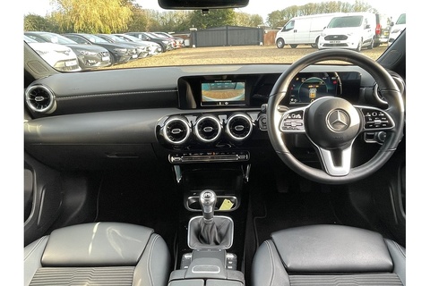 1.3 A180 Sport Hatchback 5dr Petrol Manual Euro 6 (s/s) (136 ps)