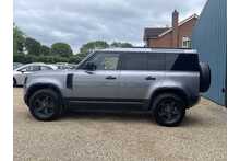 Land Rover Defender 110 D250 MHEV 2022