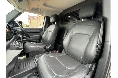 3.0 D250 MHEV Hard Top SUV 5dr Diesel Auto 4WD MWB Euro 6 (s/s) (250 ps)