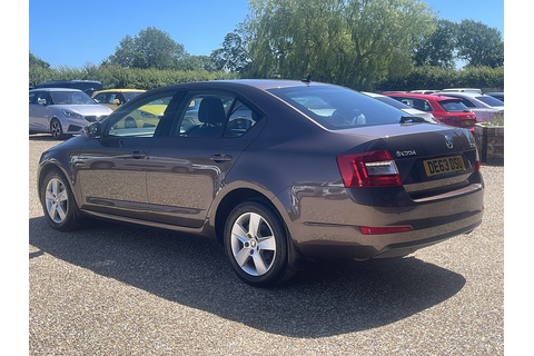 TDI Elegance Hatchback 2.0 Automatic Diesel