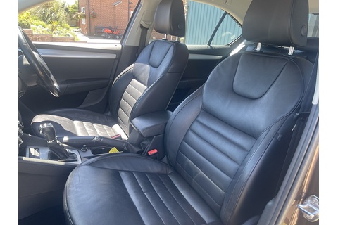 TDI Elegance Hatchback 2.0 Automatic Diesel