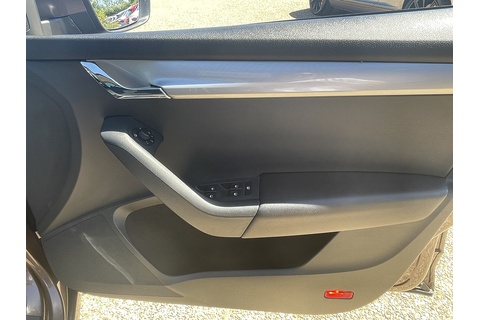TDI Elegance Hatchback 2.0 Automatic Diesel
