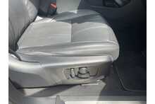 Land Rover Range Rover Evoque P300e R-Dynamic S 2023