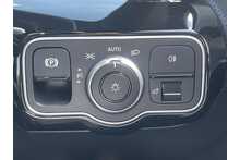 Mercedes-Benz CLA CLA200h MHEV AMG Line 2023