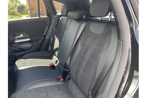 1.3 GLA200 AMG Line (Executive) SUV 5dr Petrol 7G-DCT Euro 6 (s/s) (163 ps)