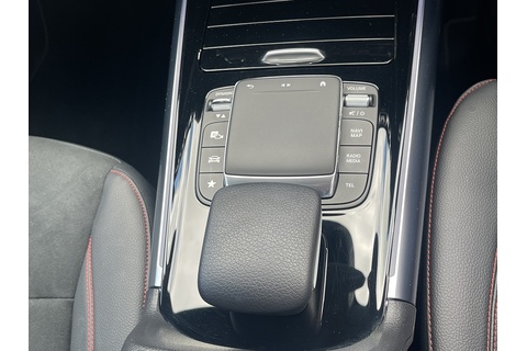 1.3 GLA200 AMG Line (Executive) SUV 5dr Petrol 7G-DCT Euro 6 (s/s) (163 ps)