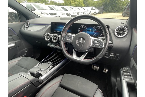 1.3 GLA200 AMG Line (Executive) SUV 5dr Petrol 7G-DCT Euro 6 (s/s) (163 ps)