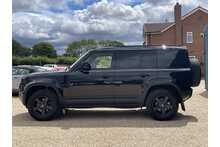 Land Rover Defender 110 D250 MHEV 2023