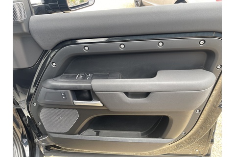 3.0 D250 MHEV Hard Top SUV 5dr Diesel Auto 4WD MWB Euro 6 (s/s) (250 ps)