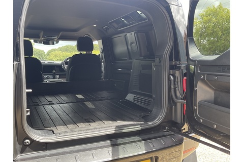 3.0 D250 MHEV Hard Top SUV 5dr Diesel Auto 4WD MWB Euro 6 (s/s) (250 ps)