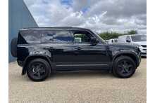 Land Rover Defender 110 D250 MHEV 2023