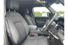 Land Rover Defender 110 D250 MHEV 2023