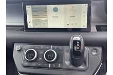 Land Rover Defender 110 D250 MHEV 2023