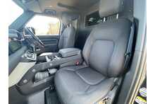 Land Rover Defender 110 D250 MHEV 2023