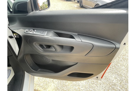 1.5 Turbo D 2300 Pro Panel Van 5dr Diesel Manual L1 H1 Euro 6 (s/s) (100 ps)