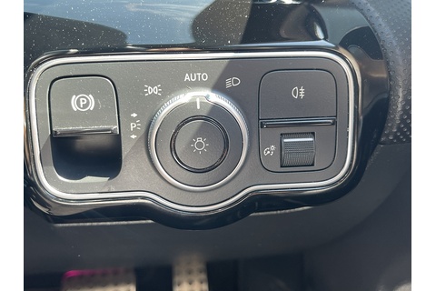 1.3 A200h MHEV AMG Line (Executive) Hatchback 5dr Petrol Hybrid 7G-DCT Euro 6 (s/s) (177 ps)