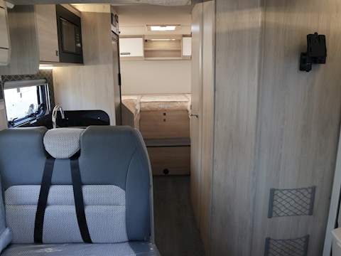 Autotrail F-Line F70 Motorhome - N1267
