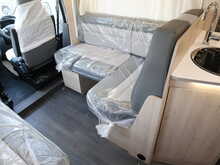 Autotrail F-Line F60 2025 Motorhome10