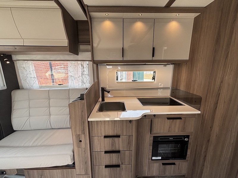 Coachman Travel Master 545 2025 Motorhome - Large 26