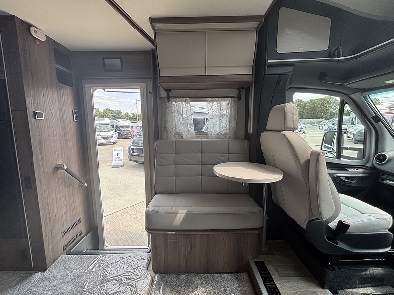 Coachman Travel Master 545 2025 Motorhome - Large 23