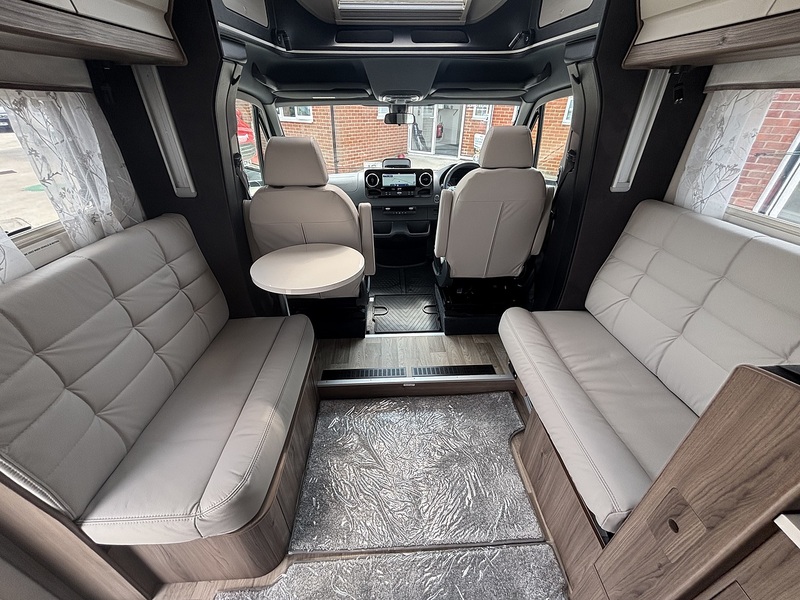 Coachman Travel Master 545 2025 Motorhome - Large 21
