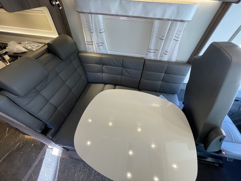 Coachman Travel Master Imperial 865 2025 A-class - Large 3
