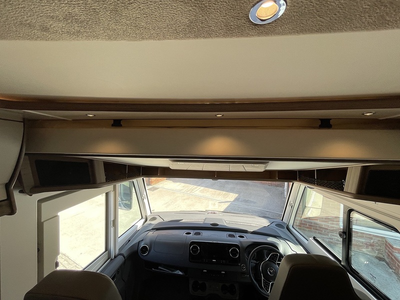 Coachman Travel Master Imperial 865 2025 A-class - Large 32