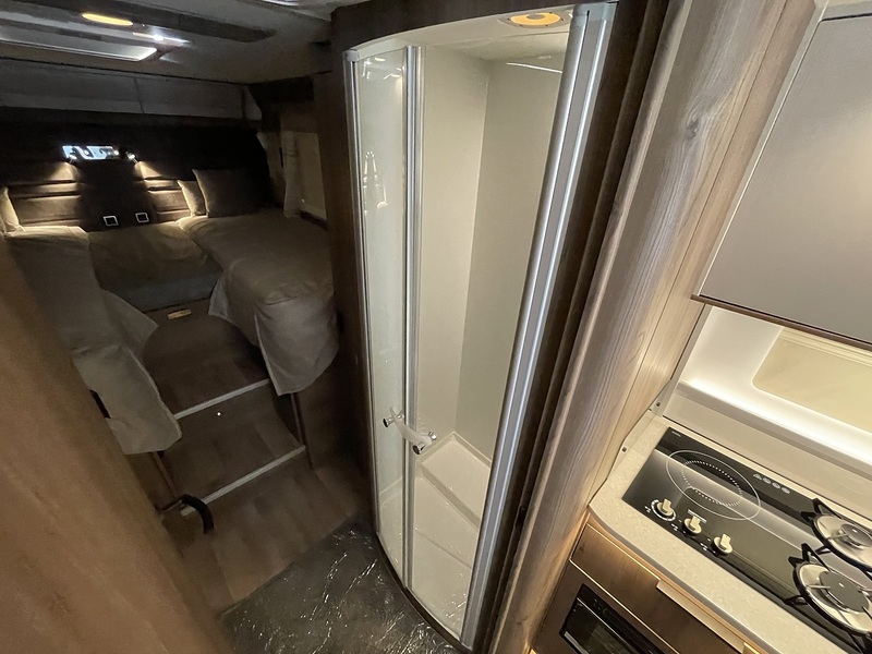 Coachman Travel Master Imperial 865 2025 A-class - Large 33